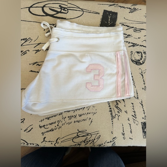 Women’s athletic short - Picture 3 of 4